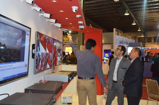 علیرضا پویافر:گزارش اختصاصی یازدهمین نمایشگاه فناوری اطلاعات استان یزد: گفتگوهای کامیتکسی(7)