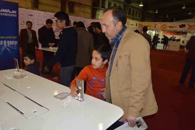 علیرضا پویافر: گزارش اختصاصی یازدهمین نمایشگاه فناوری اطلاعات استان یزد:کودکان و نوجوانان کامیتکسی(8)