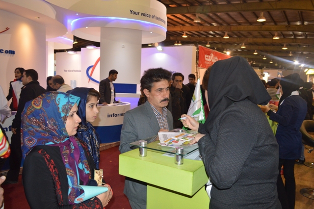 علیرضا پویافر: گزارش اختصاصی یازدهمین نمایشگاه فناوری اطلاعات استان یزد:کودکان و نوجوانان کامیتکسی(8)