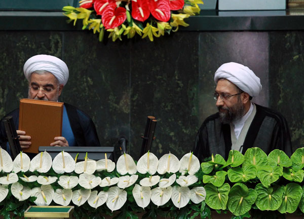 یزد فردا: مراسم تحلیف حسیین روحانی رئیسجمهوری ایران یزد فردا: مراسم تحلیف حسیین روحانی رئیسجمهوری ایران