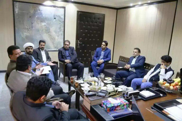 یزد فردا :ساخت دو زمین چمن مصنوعی در شهرستان بافق / احداث دو مجموعه زمین چمن مصنوعی دیگر در روستاهای حاشیه شهر در آینده نزدیک