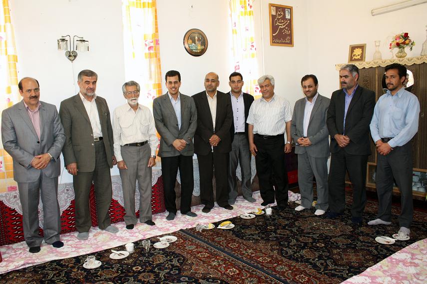 http://www.yazdfarda.com/media/news_gal/file_1809.jpeg