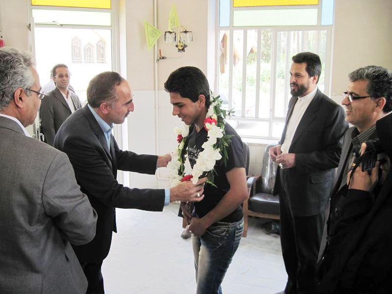 http://www.yazdfarda.com/media/news_gal/file_1895.jpeg