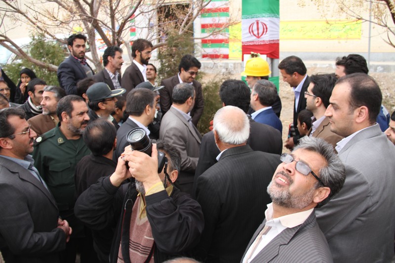 http://yazdfarda.com/media/news_gal/file_83897.jpeg