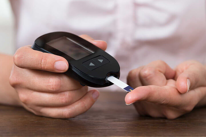 اندازه‌گیری قند خون با نور فروسرخ به جای سوزن در آینده نزدیک