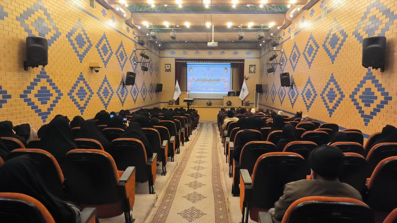 برگزاری کارگاه توانمندسازی هیئت امنای امامزادگان در یزد