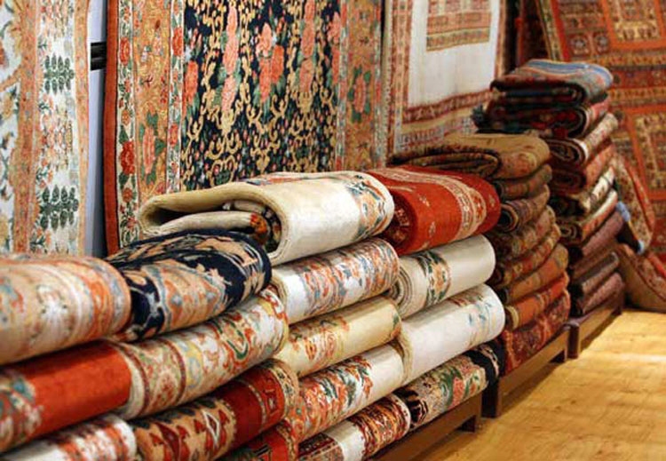 فعالیت بیش از ۲۰ هزار بافنده فرش دستباف در یزد