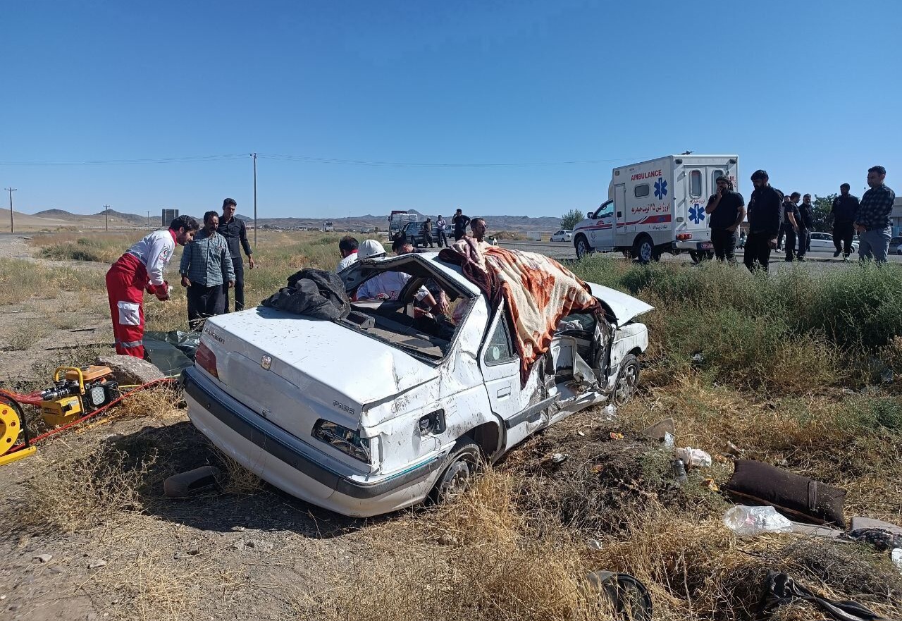 ۲ حادثه رانندگی در کرمان یک کشته و ۱۳ مصدوم برجا گذاشت