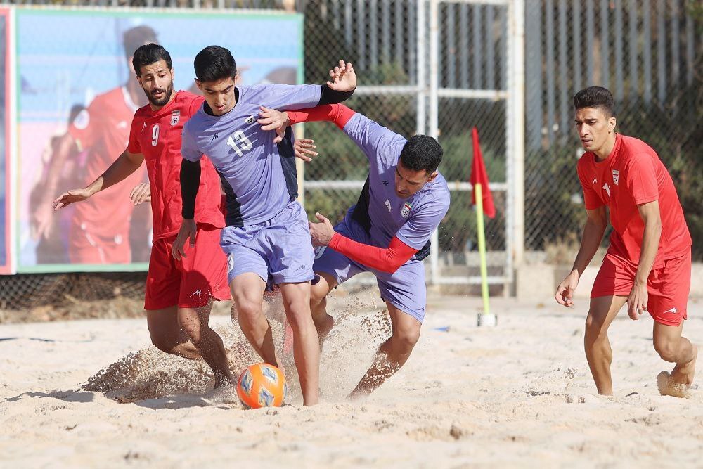 دعوت از ۵ ساحلی باز استان یزد به تیم ملی فوتبال