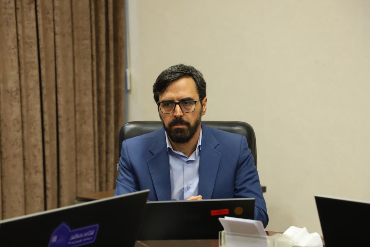 تخریب دستگاه قضایی، مغایر اخلاق حرفه‌ای وکالت است