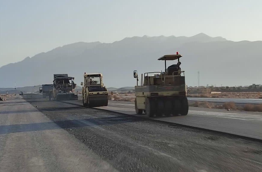 آغاز عملیات بهسازی محور مهریز به تنگ‌چنار