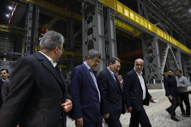 وزیر صمت نیروگاه گازی مجتمع فولاد بافق را افتتاح کرد