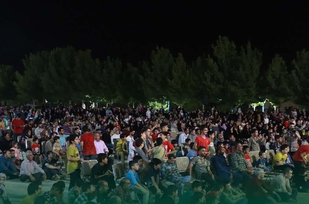 ضرورت برپایی جشن و شادی برای ایجاد نشاط اجتماعی در شهر