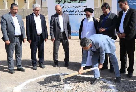 آغاز عملیات اجرایی ساخت ۱۲ آموزشگاه در ابرکوه