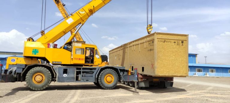 گامی دیگر در راستای توسعه صنعت فولاد کشور/ ورود نخستین محموله تجهیزات پروژه نورد کلاف به مجتمع فولاد بافق