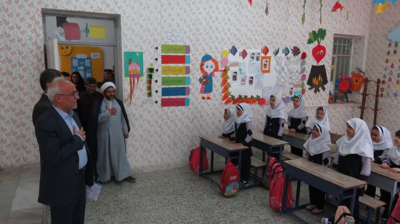 بافق به عنوان شهر ملی حصیربافی در مدرسه سما برایم عینیت داشت