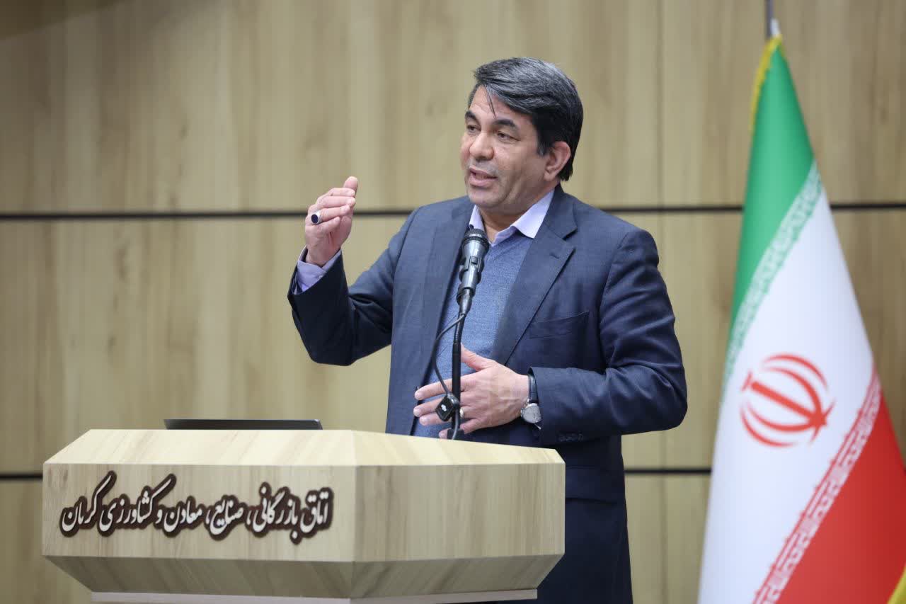 در رویکرد «کرمان برفراز»، نخبگان به‌عنوان راهبران اصلی توسعه نقش‌آفرینی می‌کنند