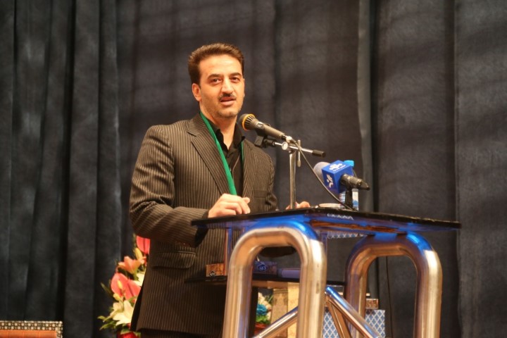  حجت الاسلام سلیمانی نقش رهبری و هدایت را در شهرستان بافق به خوبی انجام دادند 