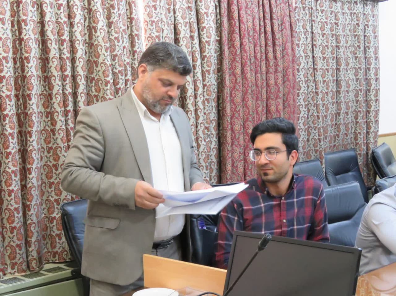 برگزاری آزمون به کارگیری نیروی فنی و مالی دهیاریهای بخش مرکزی شهرستان تفت توسط دفتر امور روستایی و شوراهای استانداری یزد