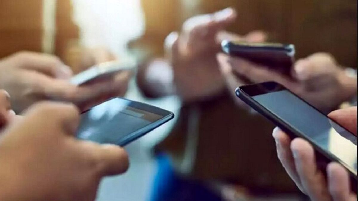 دلیل آلرژی به تلفن هوشمند چیست؟