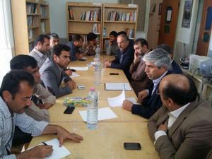 نشست بخشدار مرکزی شهرستان و شورای اسلامی چاهک با مسئولین بانک صادرات استان یزد