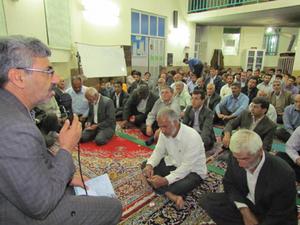 فرهمند در جمع مردم روستای اسفند آباد ابرکوه +عکس