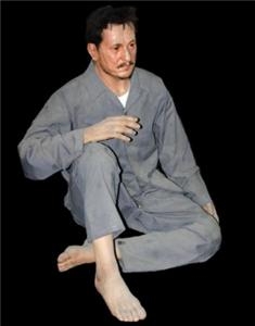 مجسمه هاشمی رفسنجانی در موزه عبرت 