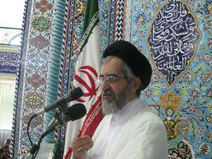 امام جمعه ابرکوه:ما اقتدار دولت راعین اقتدار ملی می دانیم 
