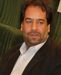 مشاور هنری استاندار یزد : از آثار ارزشمند و فاخر حمایت میکنیم 