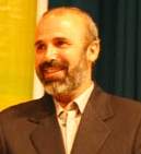 فلاح زاده استاندار جديد يزد :من امیدوارم با همکاری همه گام های موثری در استان بردارم ودر این زمینه از همه انتظار همکاری وهمفکری دارم. 