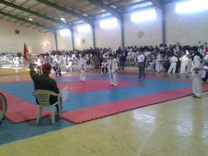 برگزاری مسابقات کیوکوشین کاراته اویاما قهرمانی استان در شهرستان خاتم